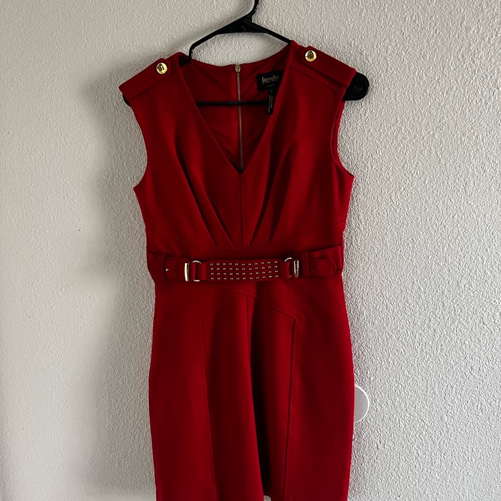 Red Shelli Segal dress